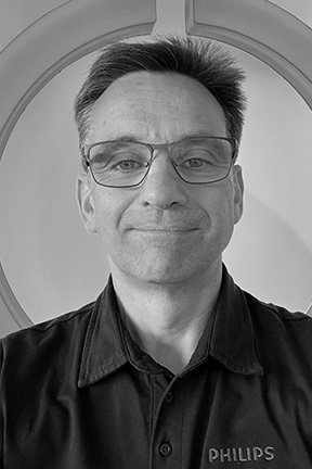 Stefan - strong bnW